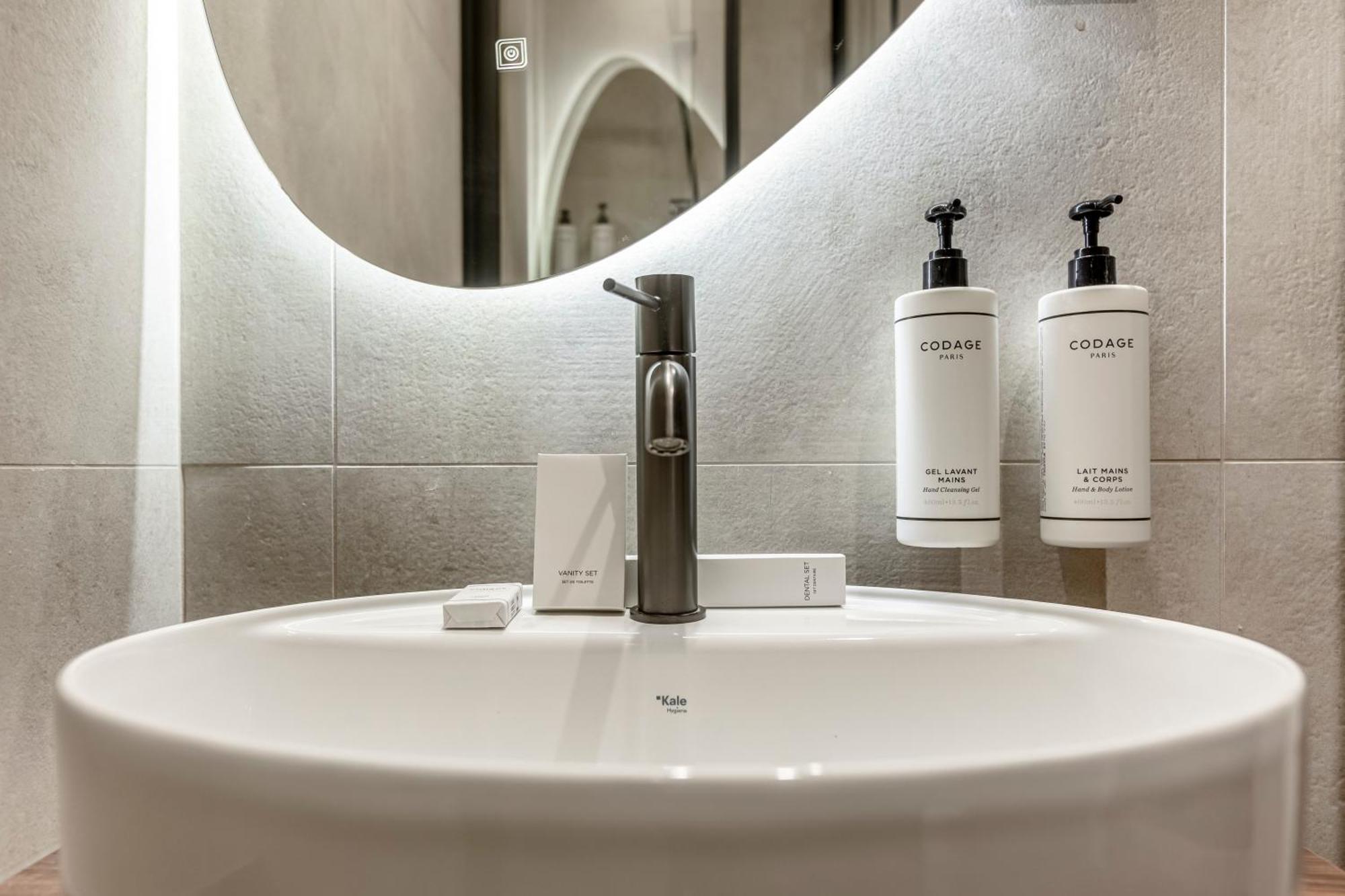Hotel Le Madame By Sweett Paryż Zewnętrze zdjęcie